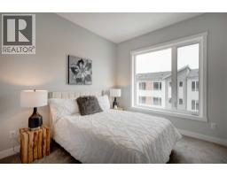212 Shawnee Square Sw, Calgary, AB T2Y0T7 Photo 24