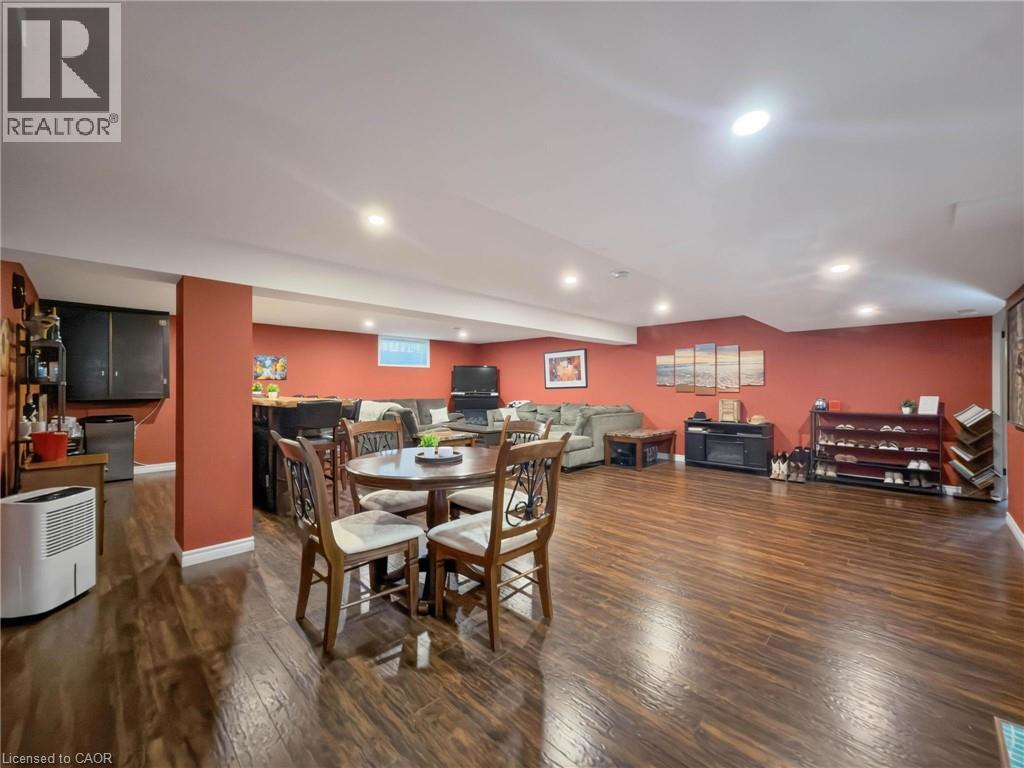 9 POSTMA Drive - Image 36