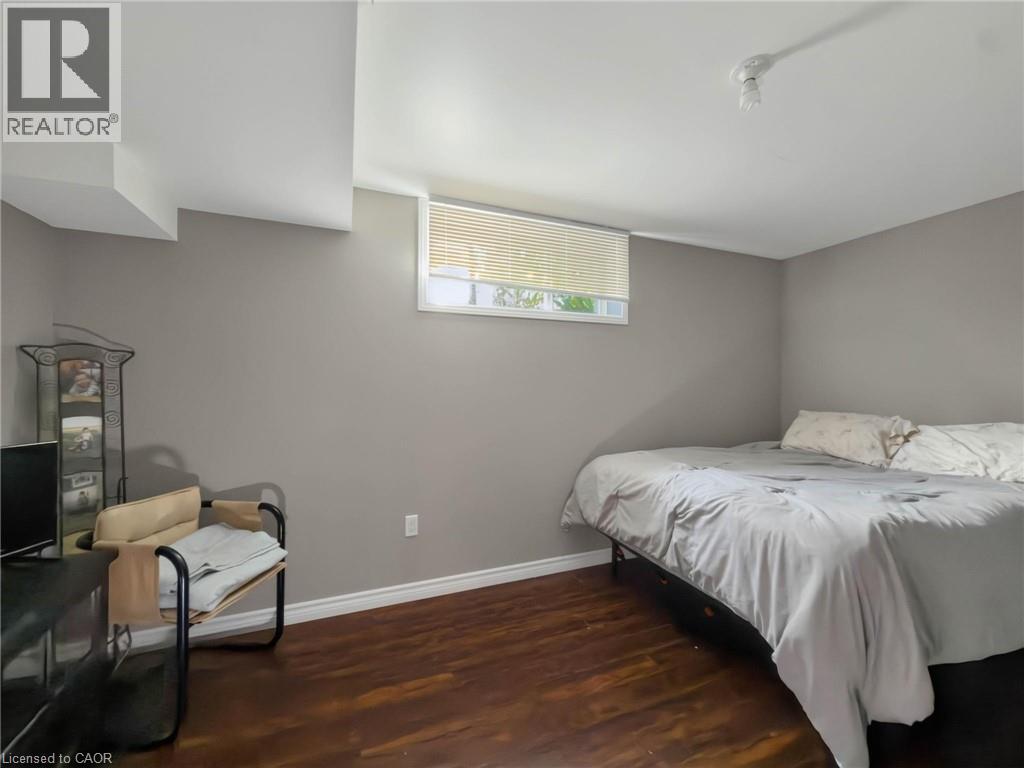 9 POSTMA Drive - Image 38