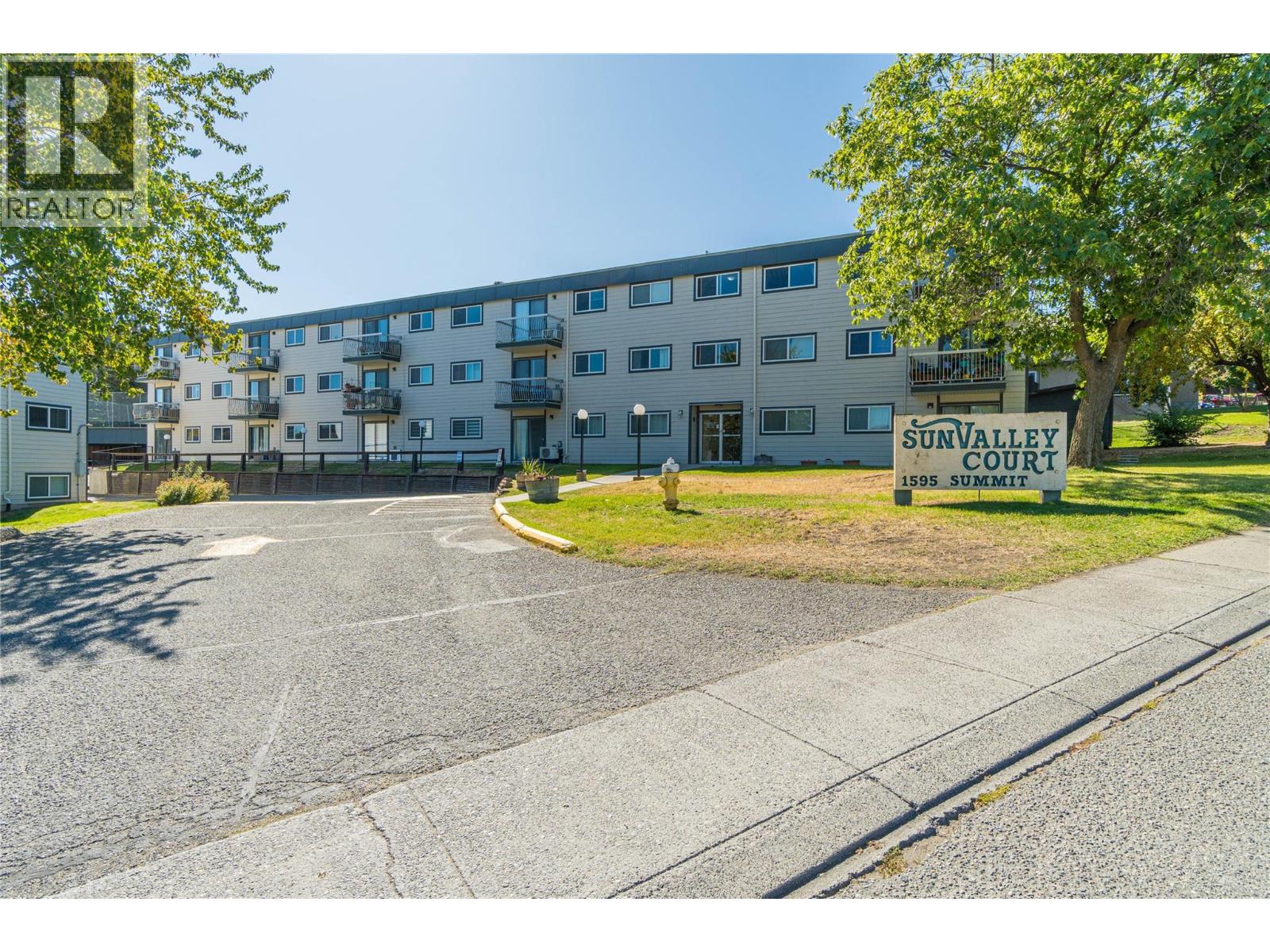 #6 1595 SUMMIT Drive, Kamloops, British Columbia, V2E1E9, Kamloops, British Columbia — photo 2 of 5