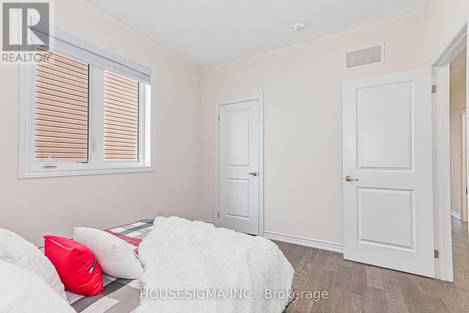 22 SIMONA AVENUE - 41