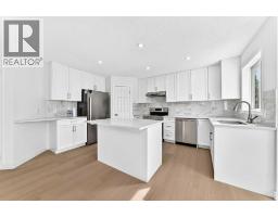 4pc Bathroom - 70 Country Hills View Nw, Calgary, AB T3K4Y5 Photo 15