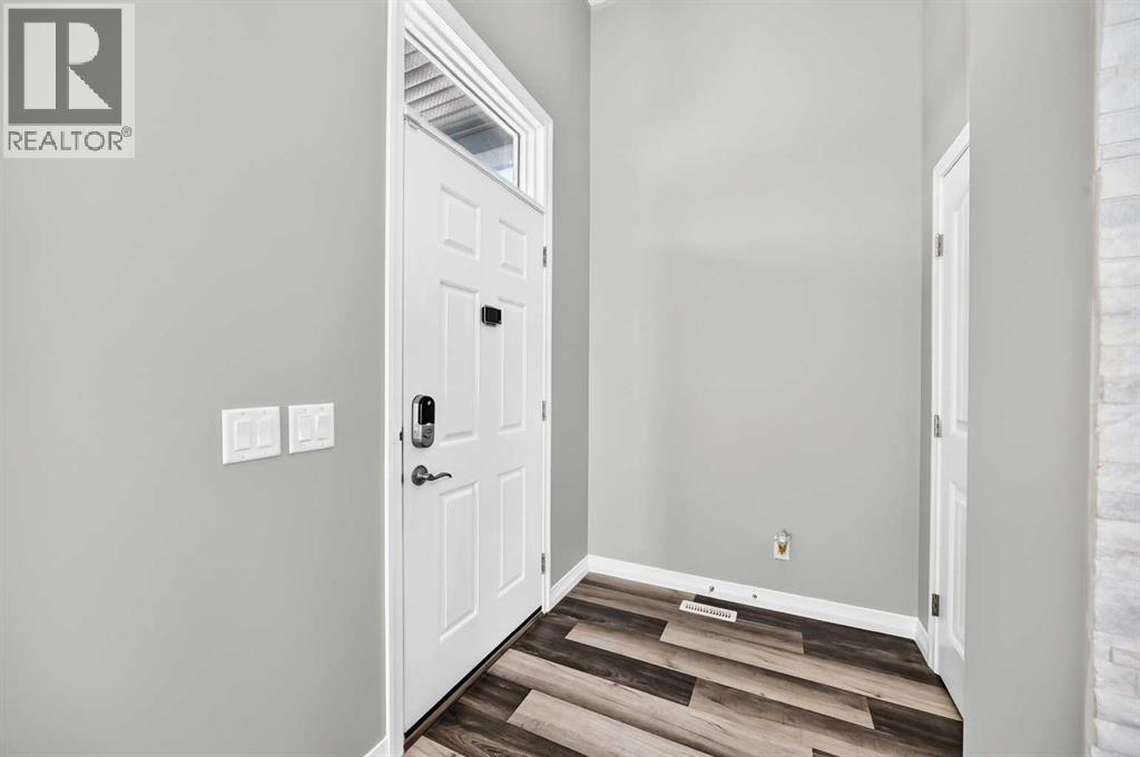 207 Legacy Glen Way SE - photo 4