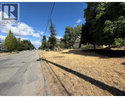 3201 19 Street, Vernon, BC V1T4B6 Photo 10