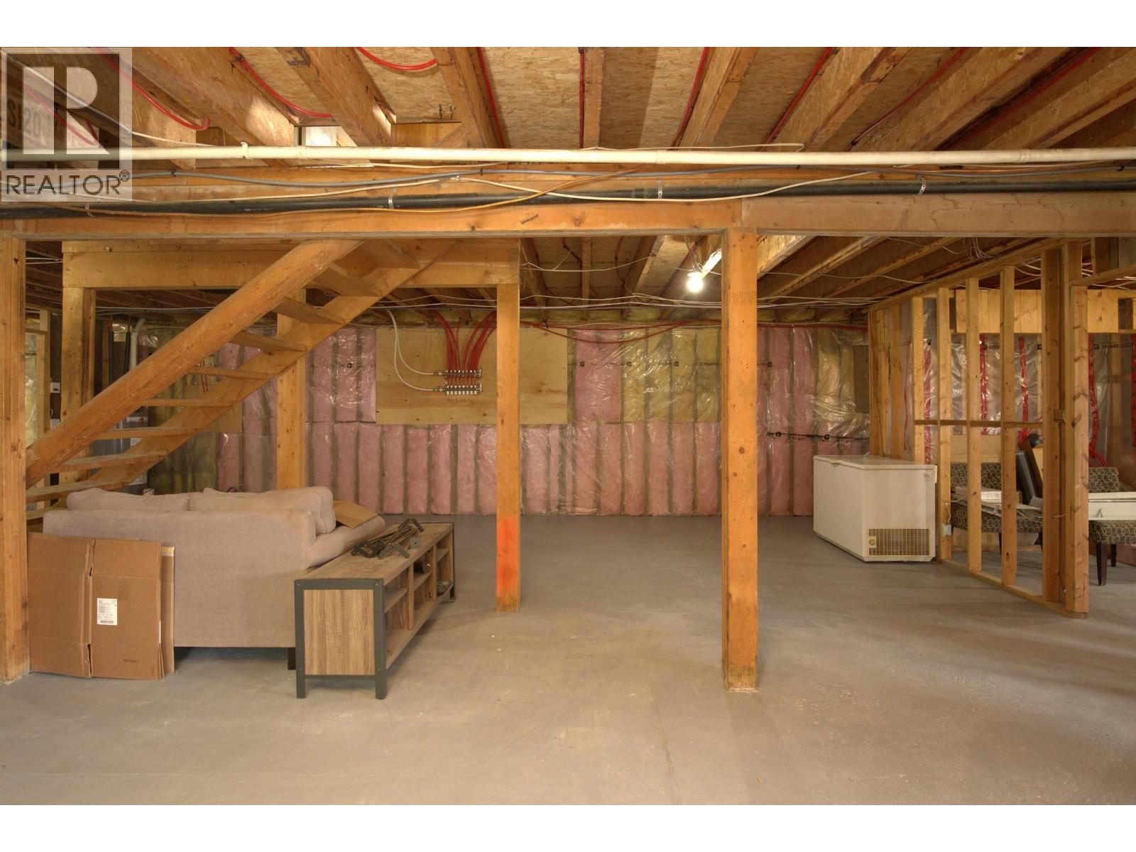 495 JACKPINE ROAD - 24