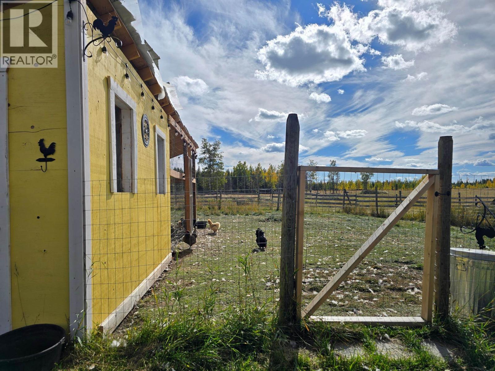 495 JACKPINE ROAD - 32
