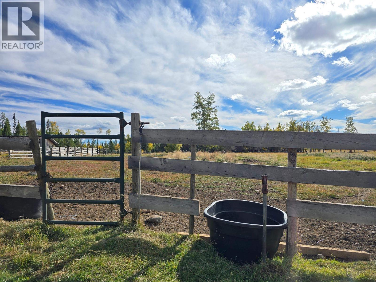495 JACKPINE ROAD - 38