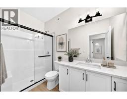 Pantry - 18 Osprey Hill Bay Sw, Calgary, AB T3B6S2 Photo 6