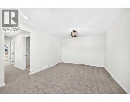 18 Osprey Hill Bay Sw, Calgary, AB T3B6S2 Photo 31