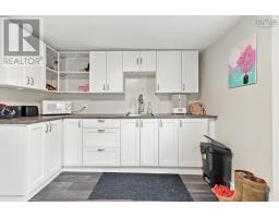 Den - 95 1 Highway, Mount Uniacke, NS B0N1Z0 Photo 9