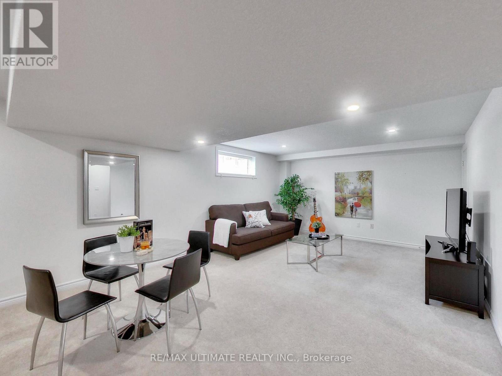 152 GRAY AVENUE - Image 32