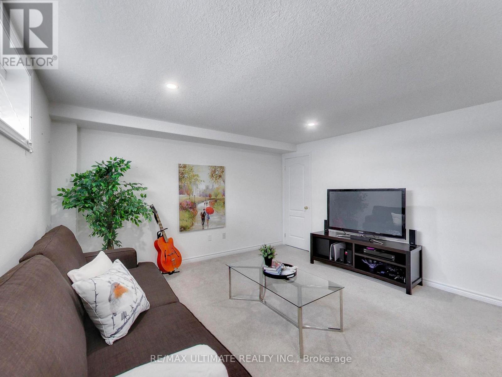 152 GRAY AVENUE - Image 33