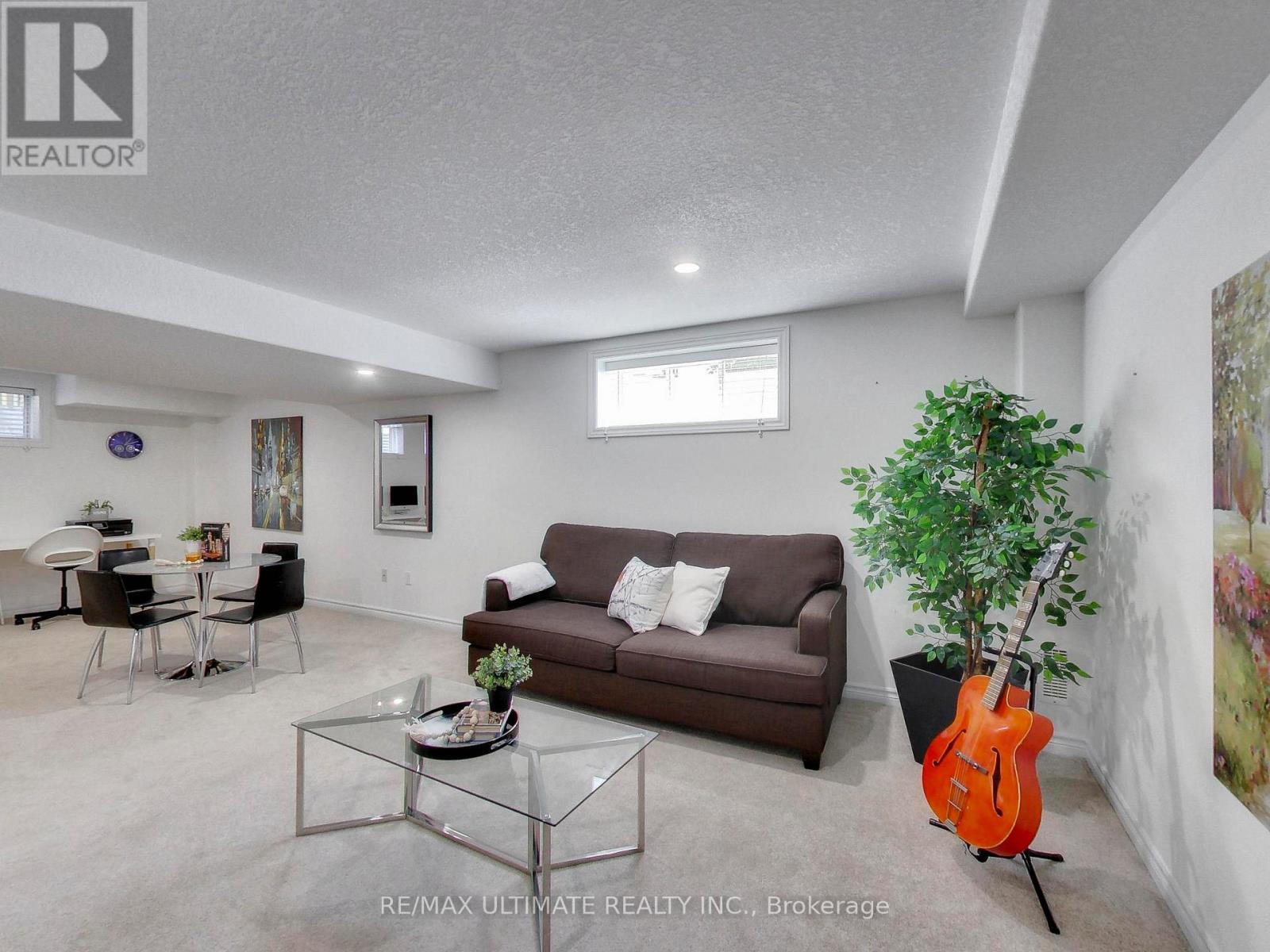 152 GRAY AVENUE - Image 35