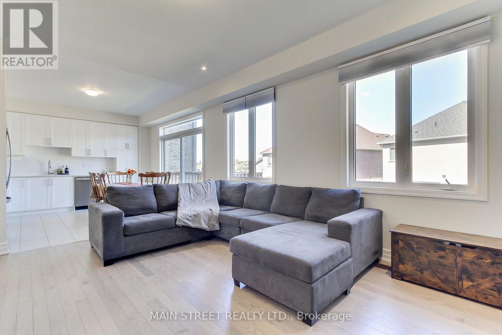 90 KINGKNOLL CRESCENT, Georgina (Keswick South) — photo 12