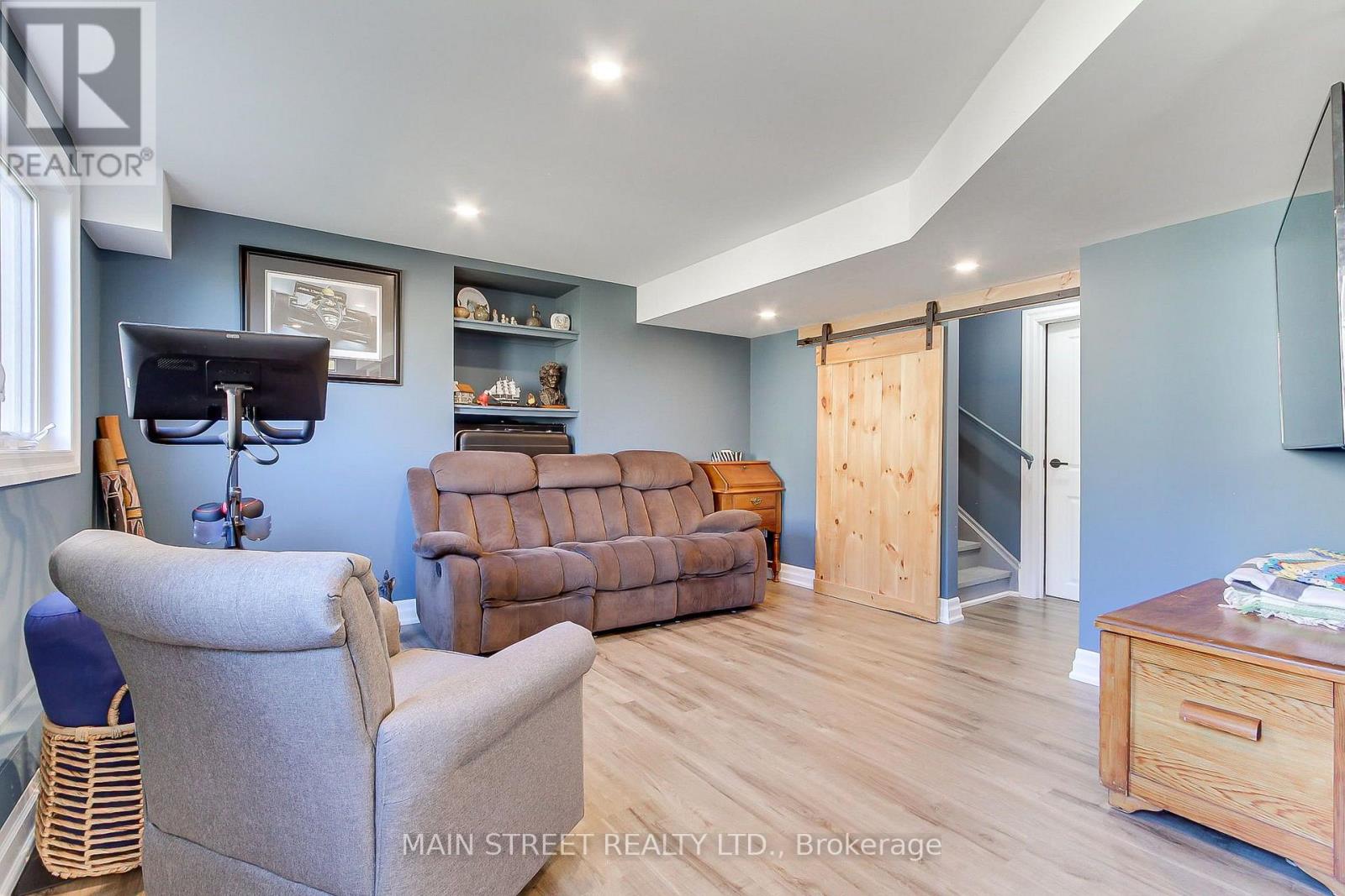 90 KINGKNOLL CRESCENT - Image 33