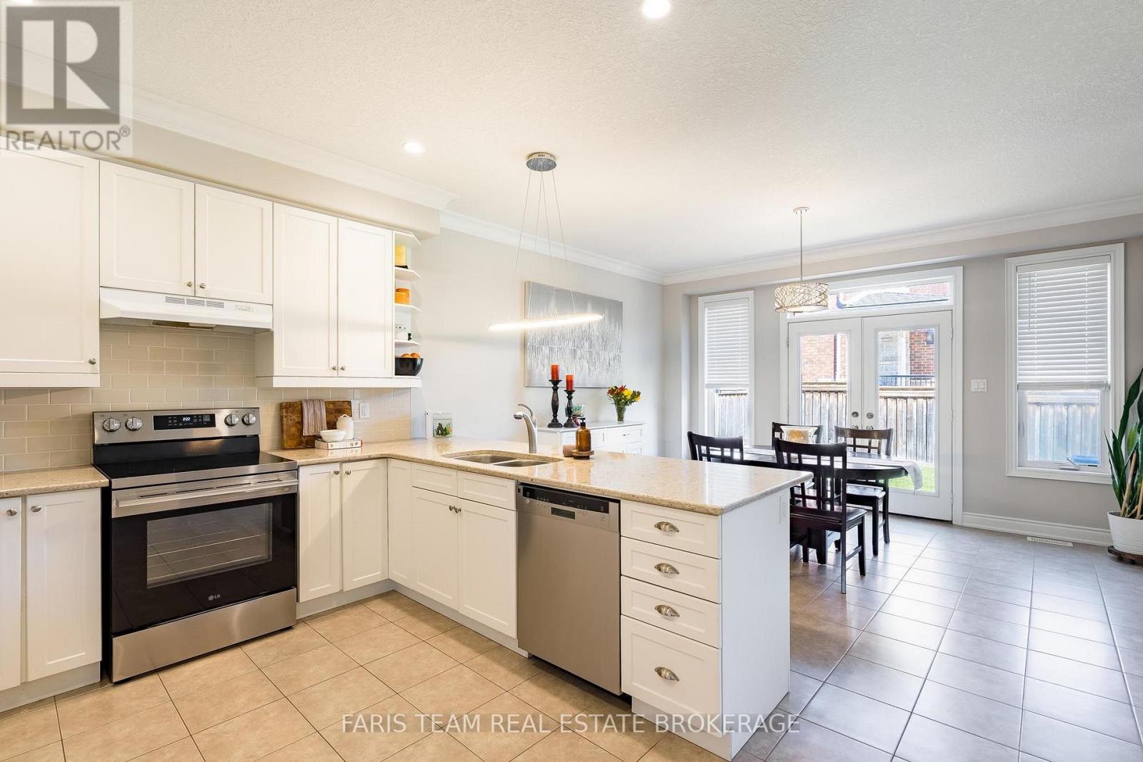 144 JEWEL HOUSE LANE, Barrie (Innis-Shore) — photo 8