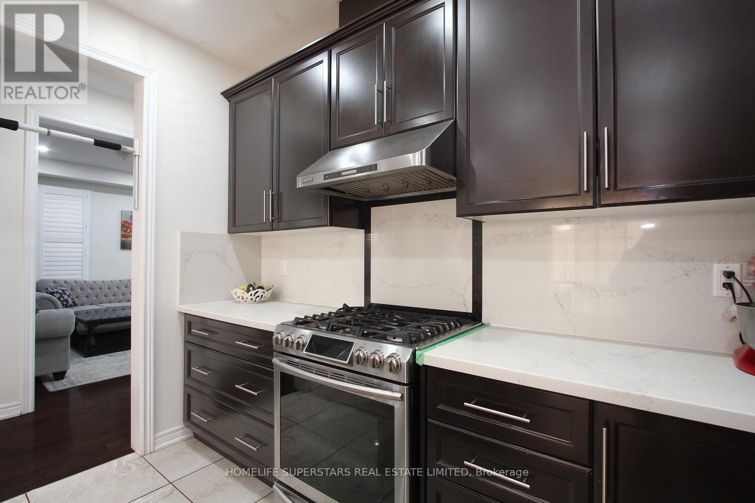 32 SPEEDWELL STREET, Brampton (Credit Valley) — photo 12