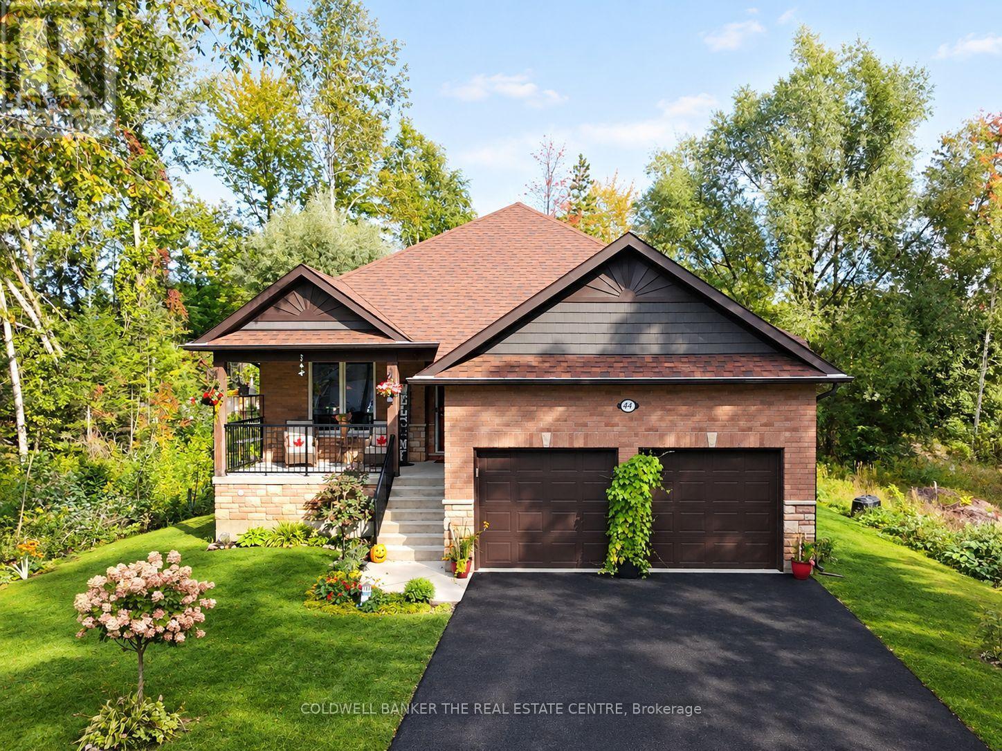 44 IRIS DRIVE, Wasaga Beach