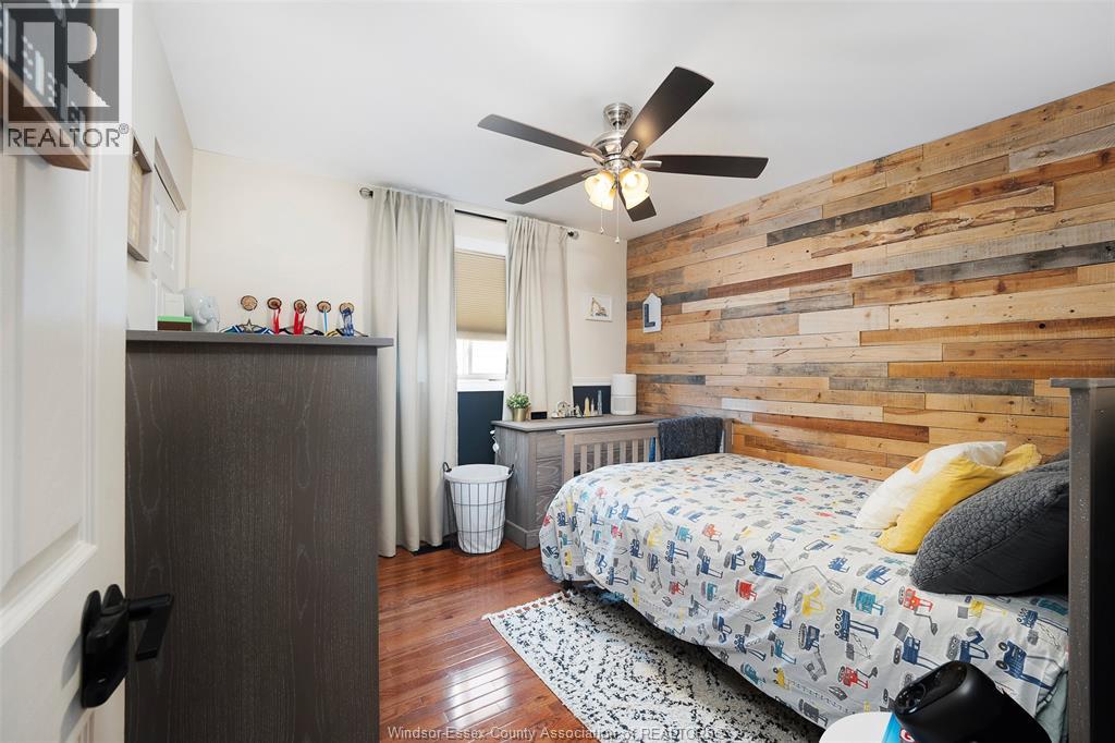 1131 KING LOUIS - Image 33