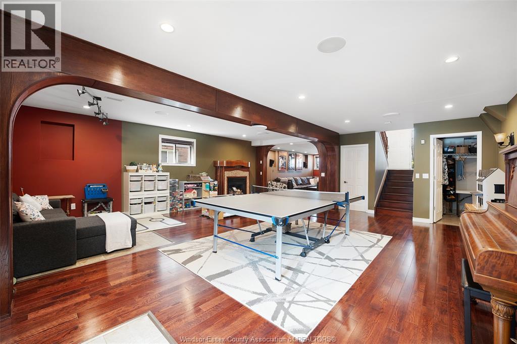 1131 KING LOUIS - Image 37