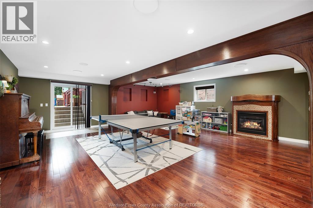 1131 KING LOUIS - Image 35