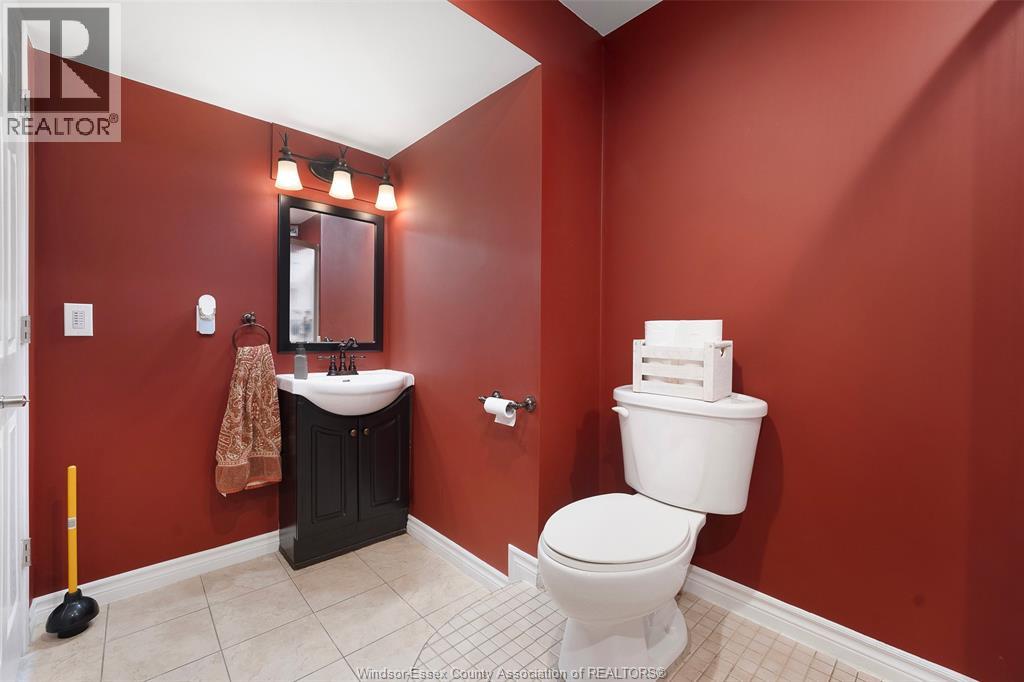 1131 KING LOUIS - Image 43