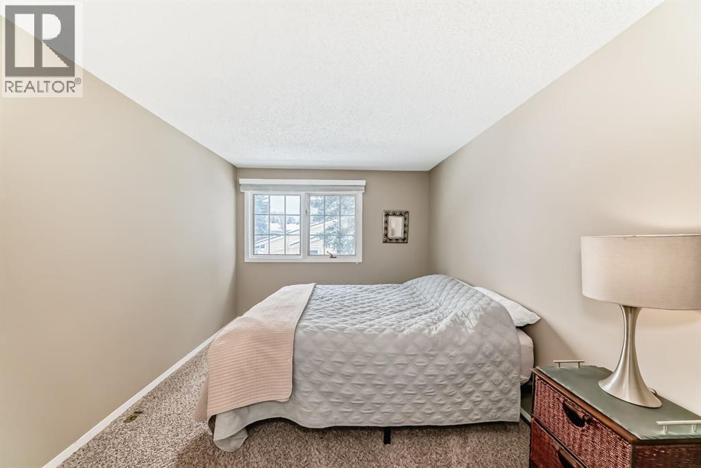 407 Point Mckay Garden NW - photo 18