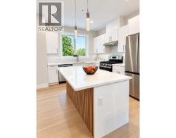 4 6095 Rosewood Place, Sechelt, BC V7Z0P9 Photo 6