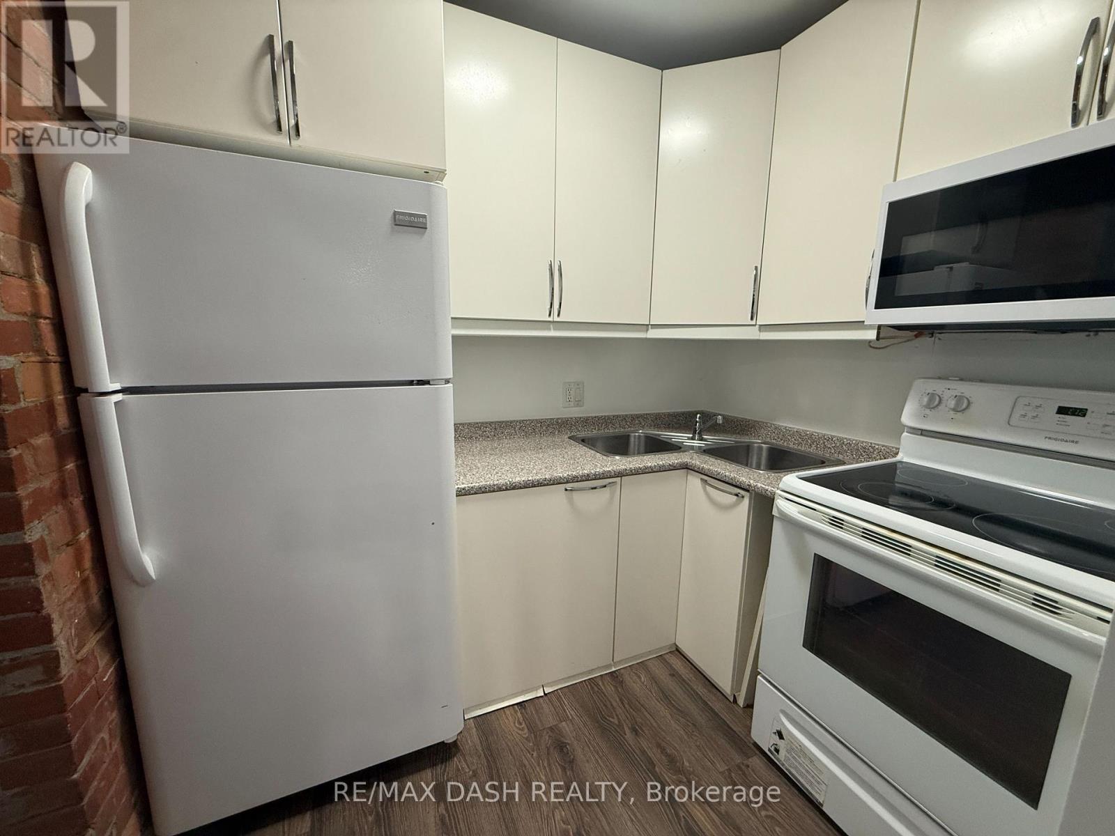 3 - 1303 BLOOR STREET W, Toronto (Dufferin Grove) — photo 8