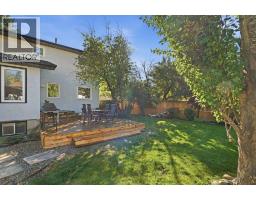 44 Cedarwood Bay Sw, Calgary, AB T2W3H7 Photo 40