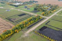 1 Iron Horse Drive, Ile Des Chenes, MB R0A0T4 Photo 7