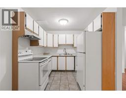 Kitchen - 4202 Alexis Park Drive Unit# 221, Vernon, BC V1T6H3 Photo 9