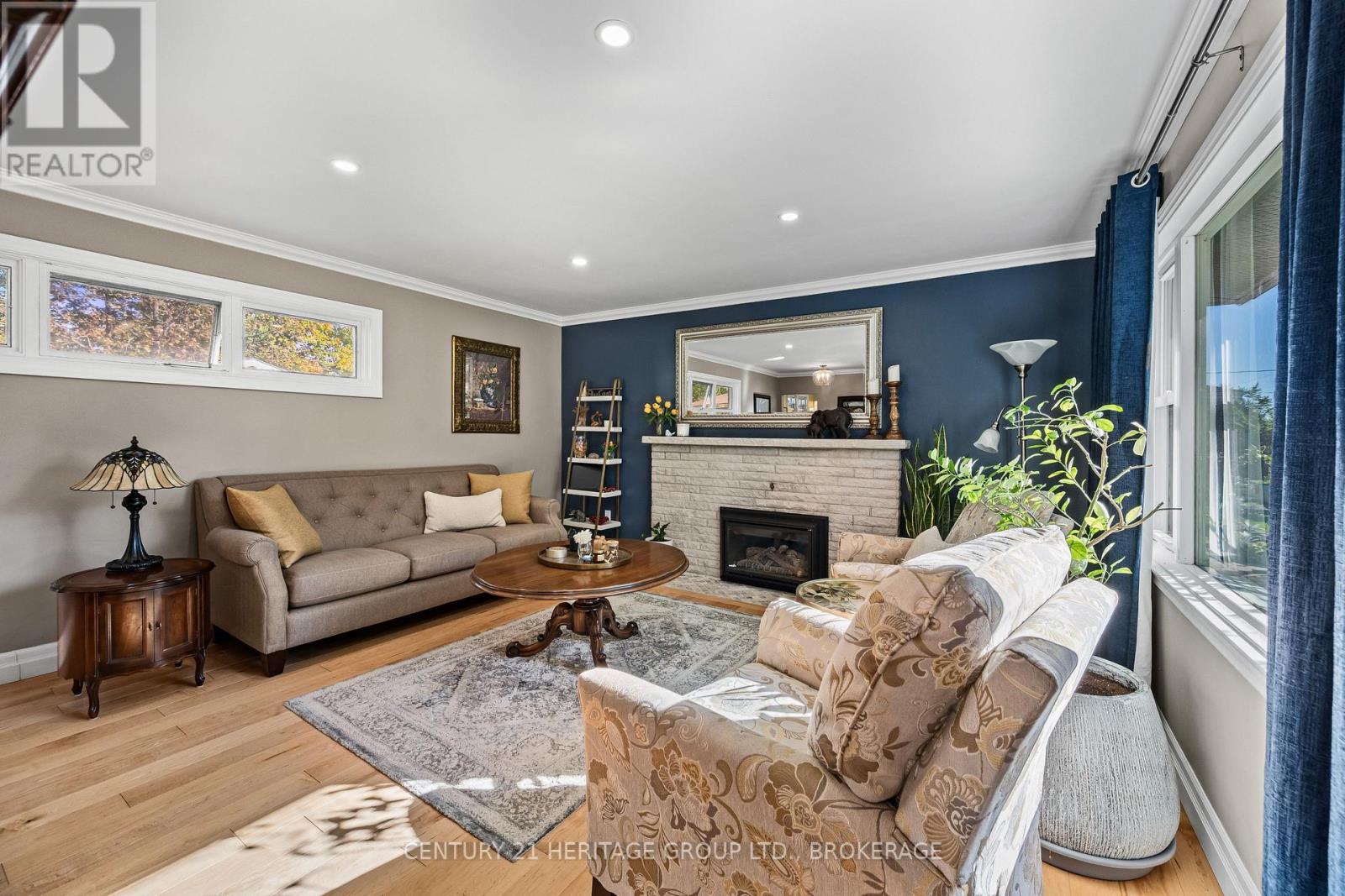 35 LOYALIST AVENUE, Loyalist (Amherstview) — photo 11