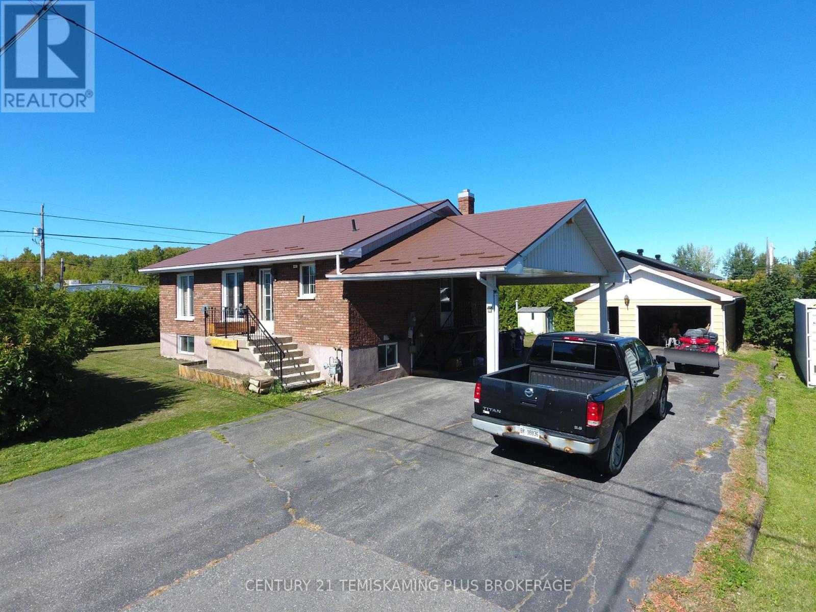 451 JOYAL DRIVE, Temiskaming Shores (Haileybury)