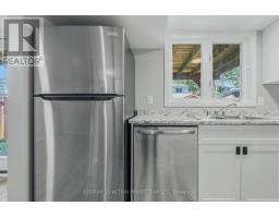B - 1936 Longman Crescent, Ottawa, ON K1C5G6 Photo 12