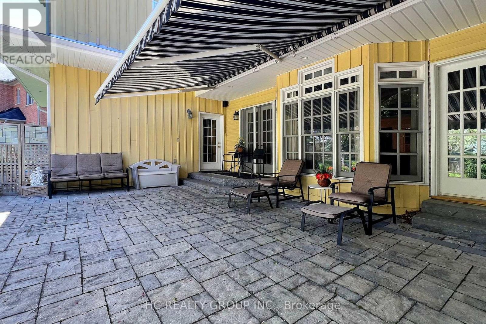 10 STATION LANE - 25