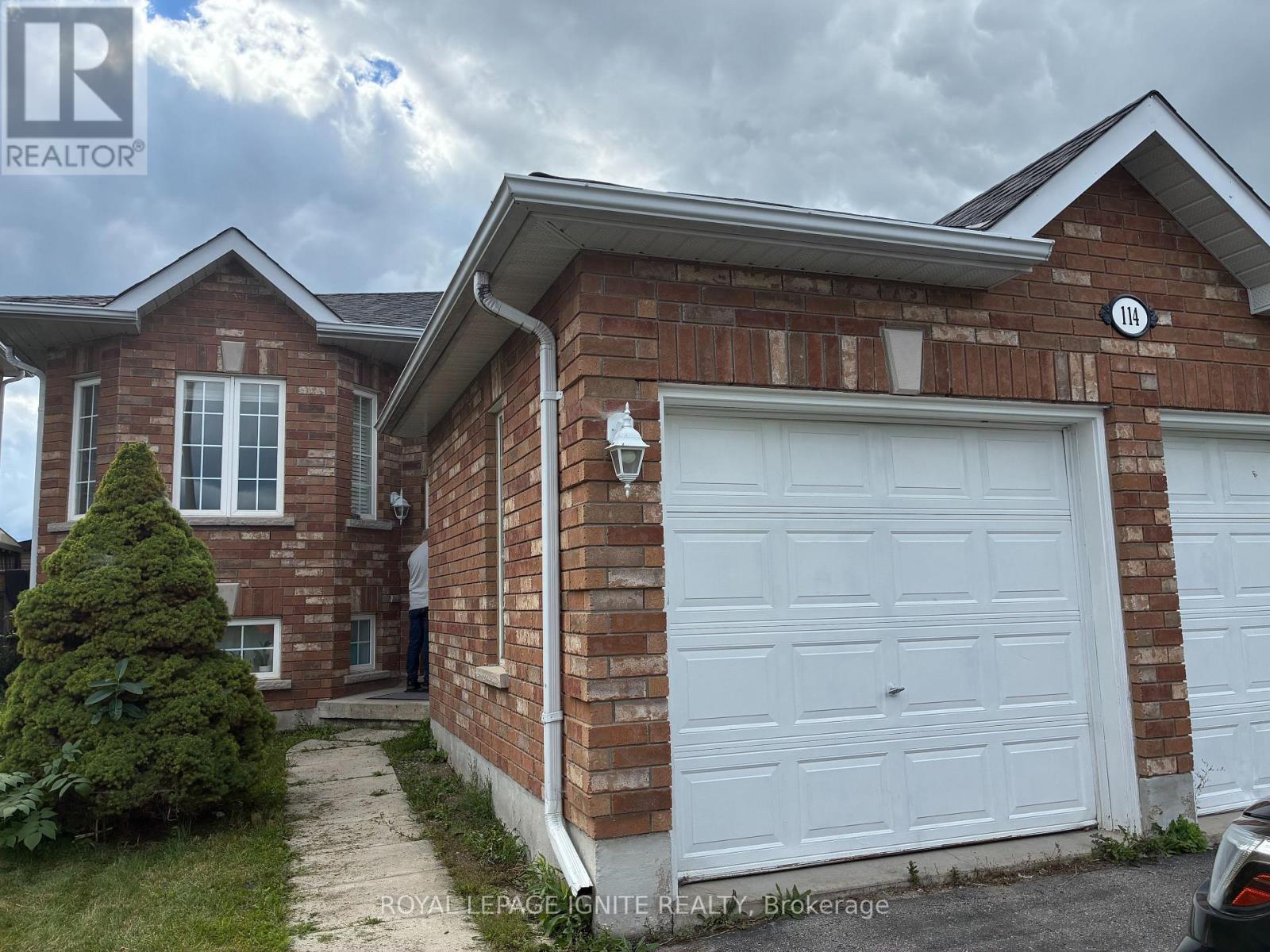 114 BIRD STREET, Barrie (Edgehill Drive) — photo 3