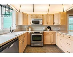 229 11 Avenue Ne, Calgary, AB T2E0Y9 Photo 12