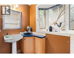 229 11 Avenue Ne, Calgary, AB T2E0Y9 Photo 31