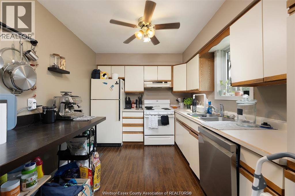 3138 HARTLEY DRIVE - 35