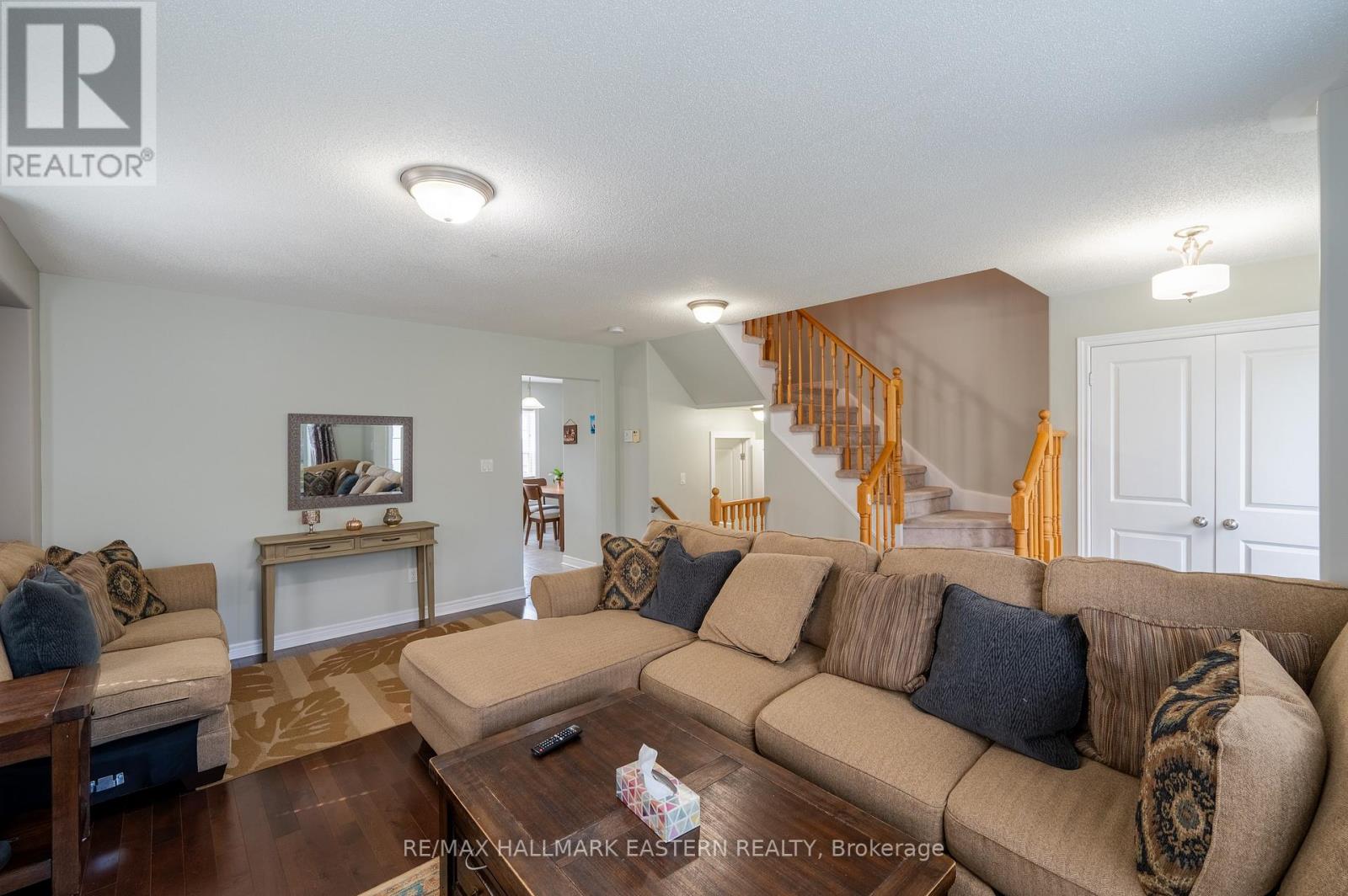 247 BOWEN DRIVE - 10