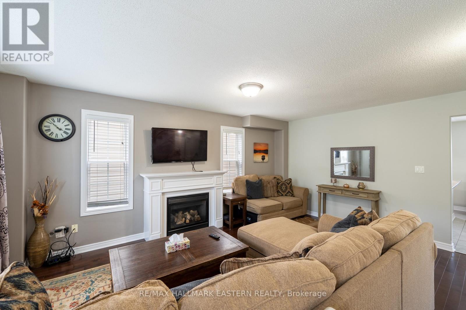 247 BOWEN DRIVE - 13