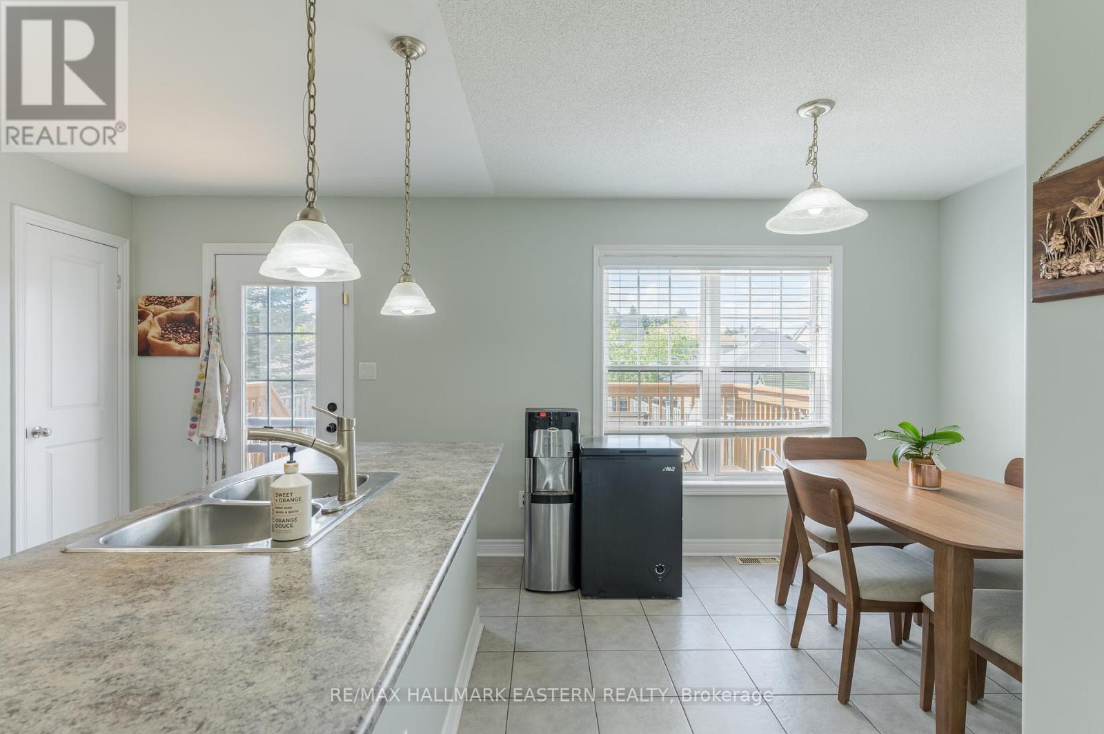 247 BOWEN DRIVE - Image 22