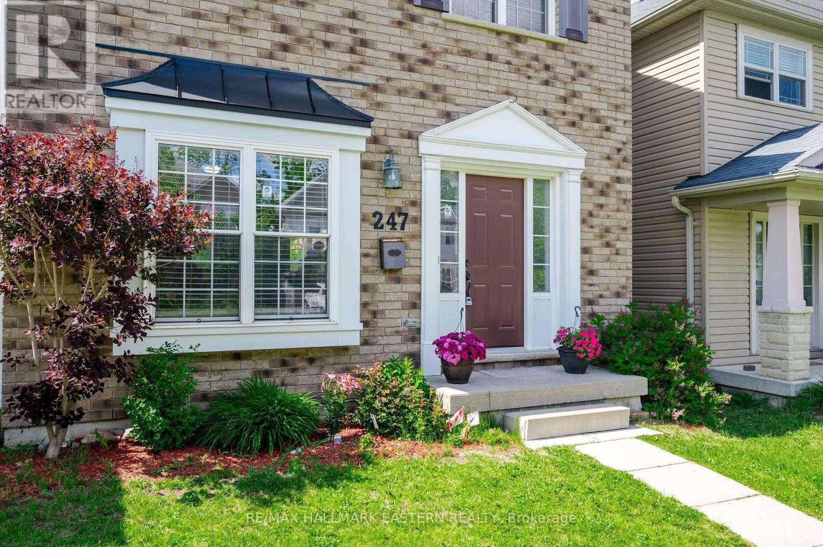 247 BOWEN DRIVE - 6