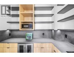 3B Willow Crescent SW - photo 10