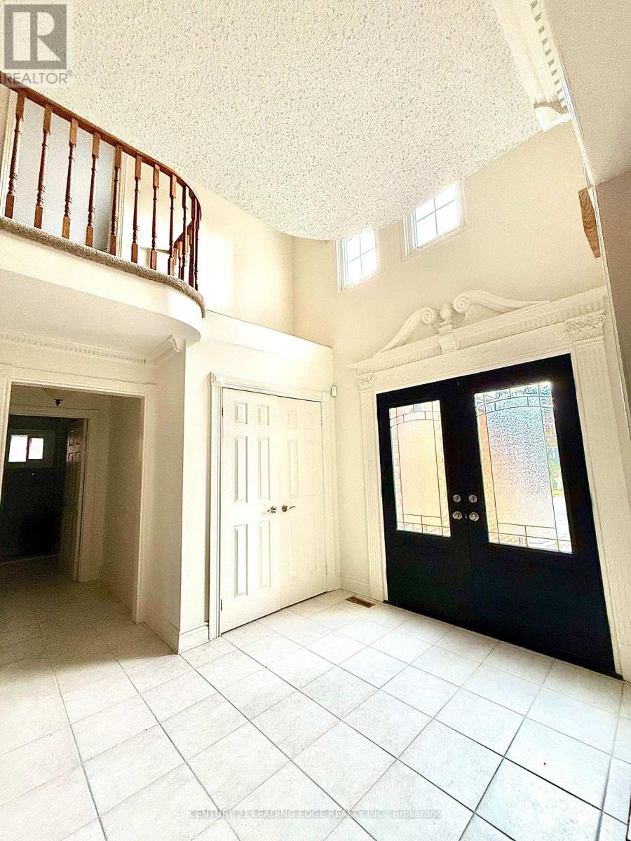 492 PALMTREE CRESCENT, Oshawa (Eastdale) — photo 2