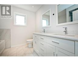 22 Taos Court, Richmond Hill, ON L4C0G5 Photo 12