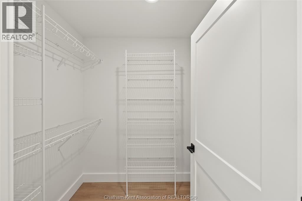 364 Grand Avenue East — photo 20