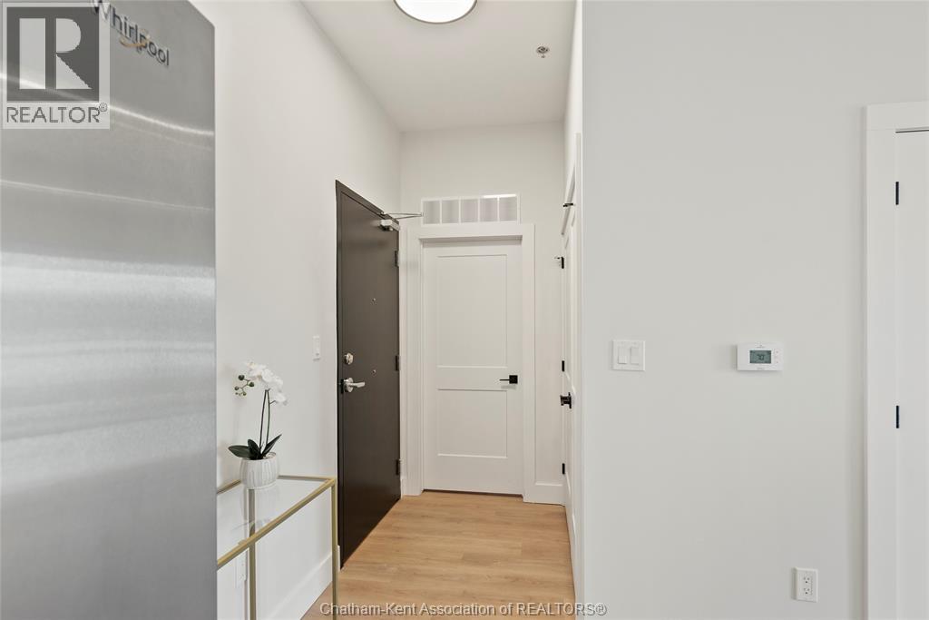 364 Grand Avenue East — photo 32