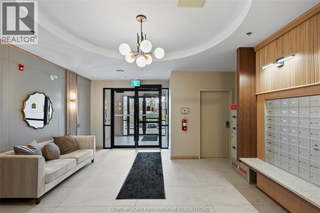 364 Grand Avenue East — photo 36